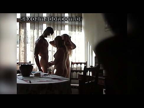 ❤️ Manasa lehilahy goavam-be sy olona telo miaraka aminy ny namany manao firaisana Analy pôrnôgrafia aminay ❌️❤